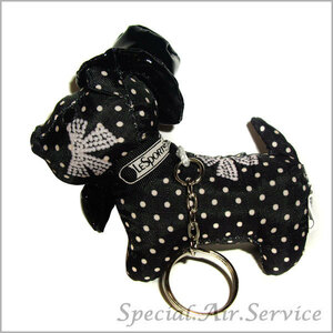 LeSportsac レスポートサック 小物 キーホルダー DOG CHARM W/HAT SCOTTIE HAT ブラック 8006 M011