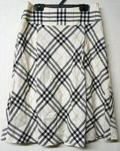 *BURBERRY LONDON Burberry * check pattern skirt *