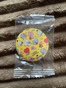 くら寿司 びっくらポン BT21 缶バッジ　バッチ＋おまけ