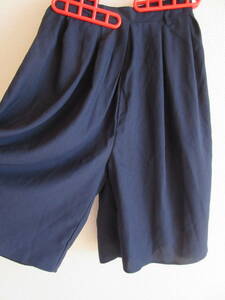  navy blue color culotte skirt USED OLIVEdes