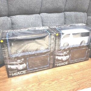 トヨタ ハイエース ラジコン RC 2種 白 黒