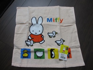 新品未使用タグ付き◎Miffyミッフィーハンドタオル綿100％　34ｃｍ×35ｃｍ