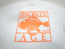 JB即決 BRONZE AGE ブロンズエイジ 限定ネオンカラーシリーズ スクエア フィッシュ Tシャツ 白xオレンジ Sサイズ 新品_画像4