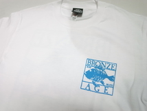 JB即決 BRONZE AGE ブロンズエイジ 限定ネオンカラーシリーズ SQUARE スクエア フィッシュ Tシャツ 白xターコイズ Mサイズ 新品 USA_画像3