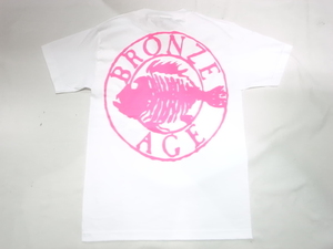 JB即決 BRONZE AGE ブロンズエイジ 限定ネオンカラーシリーズ ROUND ラウンド サークル フィッシュ Tシャツ 白xピンク Mサイズ 新品 USA