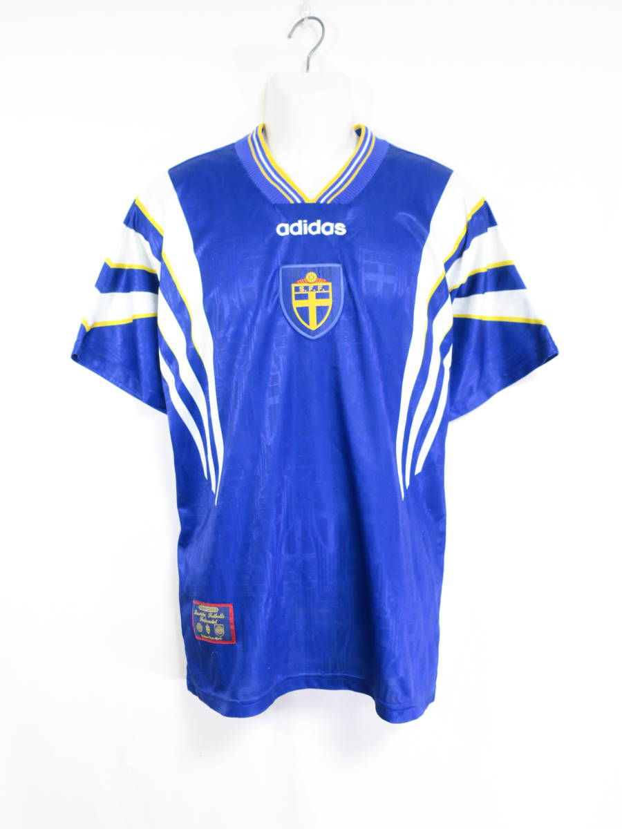 本店は 1994年ワールドカップ スウェーデン代表モデル adidas アディダス 90