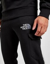 新品タグ付き L/Mサイズ 海外限定 ノースフェイス ウーブン ボンディパーカー＆カーゴパンツ The North Face Woven Hoodie&Cargo Pants_画像8