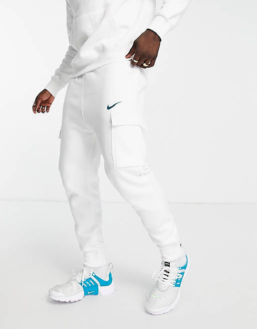 新品タグ付き Lサイズ 白 海外限定 ナイキ ジグザグ スウッシュ フリース カーゴ ジョガーパンツ Nike Zig Zag Swoosh Cargo Joggers