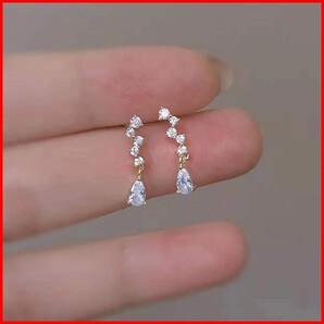 揺れるしずくピアス カワイイ ピアス レディース ミニピアス