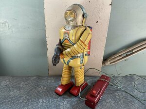 .. игрушка EARTH MAN/ earth man электрический дистанционный пульт жестяная пластина /1950 годы V Astro no-tsu модель сделано в Японии 