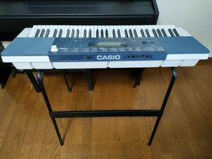 CASIO カシオ 　電子ピアノ スタンド付き ピアノ台 光ナビゲーション　電子キーボード LK-215