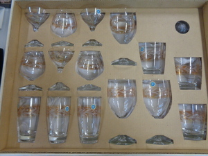 Посуда  не использовался товар Sasaki .. высококлассный . sake стакан комплект 15+1 SASAKI GLASS d00купить NAYAHOO.RU