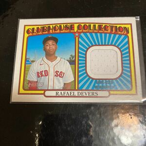 2021 heritage high number Red Sox / Rafael Devers clubhouse collection relic card Topps