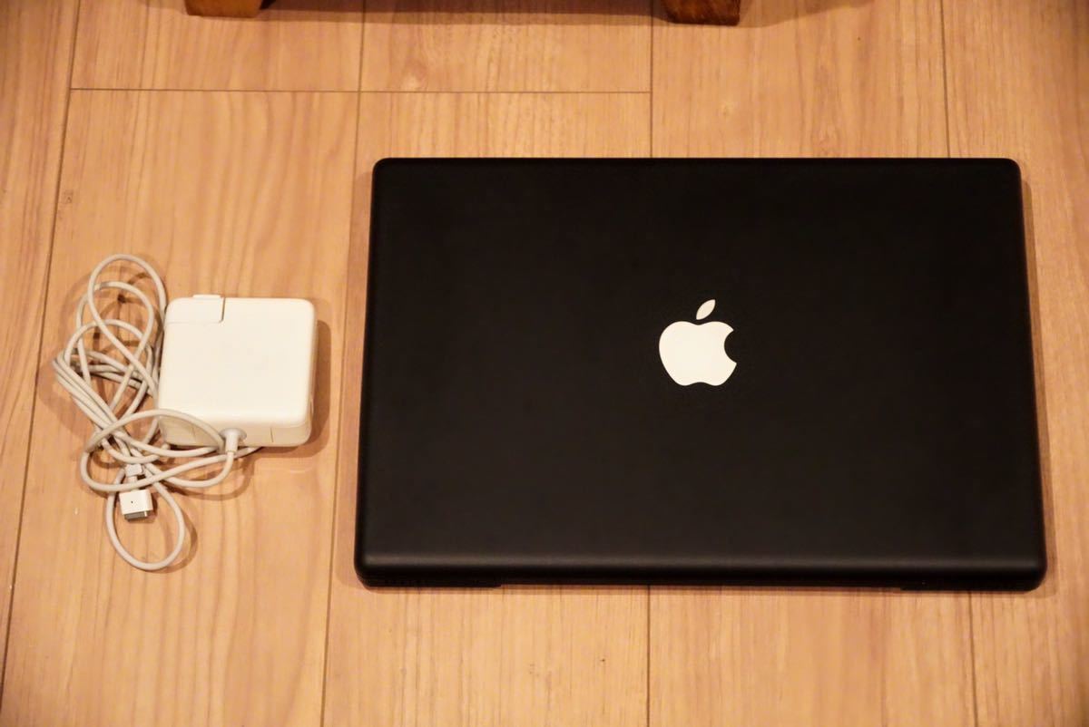 ヤフオク! -「macbook 黒」(コンピュータ) の落札相場・落札価格