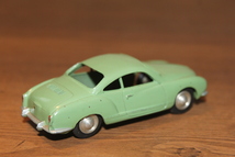 西ドイツ　MARKLIN　KARMANN－GHIA　メルクリン　カルマンギア　クーペ　８０２１ 1/43_画像2