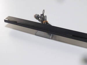 S007【送料無料 即日発送 動作確認済】Wii WiiU対応 センサーバー ブラック 黒 RVL-004 動作確認済 純正 台付き 裏シール未使用