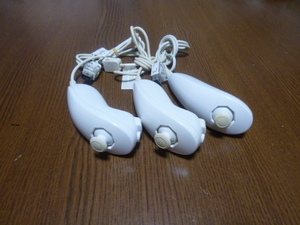 N093【送料無料 動作確認済】Wii ヌンチャク 3個セット　ホワイト 白　NINTENDO　任天堂 純正 