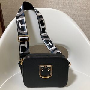 お値下げ中!フルラ ブラーヴァ ショルダーバッグ
