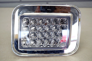 《中古ジャンク》 ハマーH2 IPCW クリスタル LED パークシグナル ウインカー 左側のみ 長期保管品 オレンジ光　[VJ005]