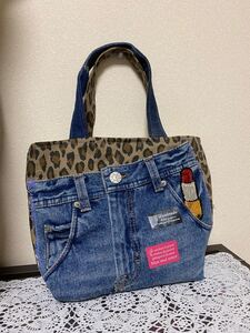 リメイクトートバッグ ハンドメイド 豹柄 リップ スパンコール ワッペン 一点物 デニムリメイク デニムトートバッグ