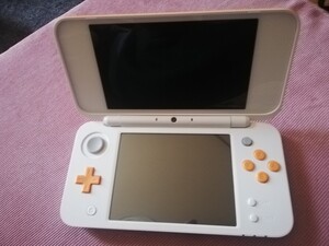 newニンテンドー2DSLL オレンジ