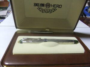 英雄HERO　１4Kの最高級万年筆　H1020　豪華銀細工の14金の万年筆　