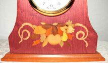 イタリア製 木製置時計◆繊細な象嵌細工 綺麗なバーズアイ杢目◆クォーツムーブメント オブジェ/置物◆W17×D6×H17cm　_画像9