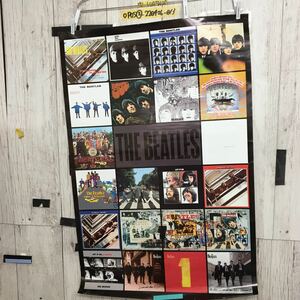 ○ポスター The Beatles　ビートルズ アルバムジャケット 608mm× 915mm 画鋲跡、折れ跡あり