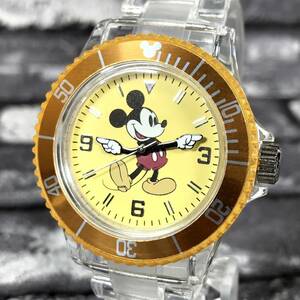 大特価！美品 ミッキーマウスプラベルトウォッチ 可動品 ディズニー イエロー文字盤 メンズ 腕時計 クオーツ ケース付き Disney NZN0D2108