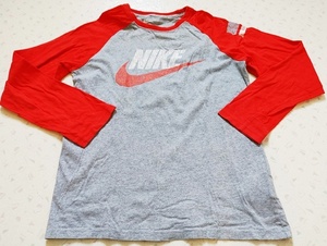 150㎝-160㎝ NIKE ナイキ 長袖 Tシャツ グレー×赤