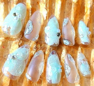 ネイルチップ 紫陽花ネイル ミディアムポイント ミントブルー 押し花 マットネイル 透け感 梅雨ネイル