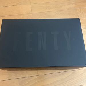 FENTY X PUMA（フェンティ X プーマ）ウィメンズ　23cm サンダル　スニーカー　ブラック　新品　未使用