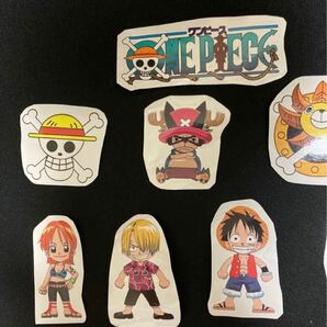 ワンピース　防水ステッカー 昭和レトロ　ハンコック　ゾロ　シャンクス　海賊旗