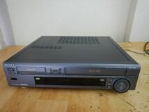 3940　SONY/ソニー WV-H4 Hi8+ VHS ビデオカセットレコーダー ビデオデッキ　ジャンク_画像1