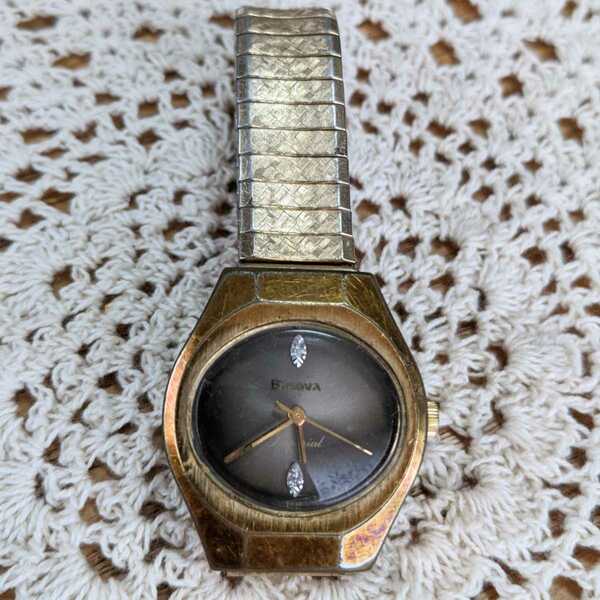 ヴィンテージ　BULOVA　腕時計 Imperial　1970年代　インペリアル　ブローバ 手巻き アメリカ　ダイヤ　アンティーク　時計　レトロ
