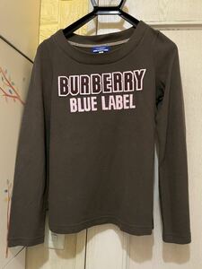 最終お値下げ！人気！ BURBERRY BLUE LABEL 長袖薄手トレーナー38サイズ(M) こげ茶にピンクのロゴ