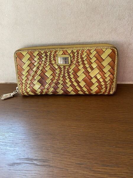 長財布 colehaan