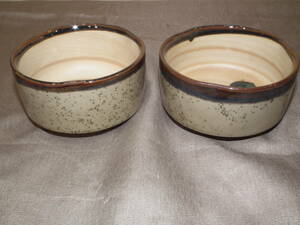 和食器　深盛鉢　盛り皿　陶器　２客　口径11×高さ5.8㎝　深さ　4㎝　贈答品　未使用　長期宅保管品　