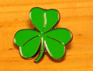 英国 インポート Pins Badge ピンズ ピンバッジ ラペルピン 画鋲 SHAMROCK シャムロック クローバー イギリス uk アイリッシュ IRISH 182-2