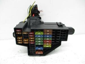 H20 Audi TT 8JBWA 8J (3) fuse box interior right side 167518 4253