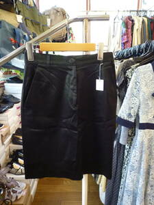 【0429-18】NATURAL BEAUTY BASIC 黒スカート　サイズＭ