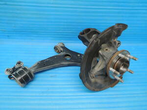 * CBA-MB4204S Volvo C30 original [ right /R] front hub Knuckle arm attaching .( inspection : driver`s seat side suspension V-4039
