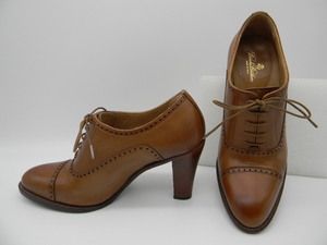 ○◎【 Brooks Brothers 】◆茶色の革靴（５・1/2）２２．５ｃｍ位 パンプス イタリア製 ブルックスブラザーズ