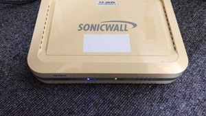 2310010★TZ 205W SONICWALL ルーター 本体のみ　ACアダプター無し