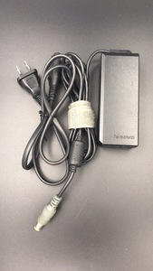 2050185★中古　Lenovo　ACアダプター　P/N:92P1160 FRU P/N:92P1159 20V 3.25A