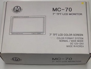 2180003★美品★7インチTFT液晶カラーモニター　MC-70　コンパクトサイズ　吸盤式ブラケット付き