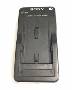 2050285* secondhand goods *SONY Sony charger / battery charger BC-V615 operation verification settled 