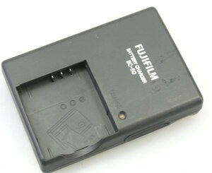 （（送料無料））富士フイルム FUJIFILM BATTERY CHARGER BC-50(中古純正品) 　動作ＯＫ