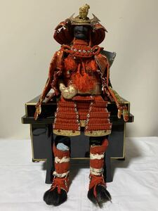 アンティーク五月人形 武者甲冑鎧 木箱付き 唐獅子付き兜 時代物 A02