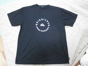 Quiksilver～クイックシルバー 黒地にロゴ入りのメンズ半袖Tシャツ Lサイズ 4180円